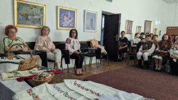 „Despre tradiții... Ia românească – moștenire culturală strămoșească”, la Biblioteca Bucovinei