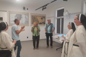 Peste 500 de vizitatori în primele 3 zile de la deschidere, la Muzeul de Istorie Siret - Memorialul Holocaustului din Bucovina