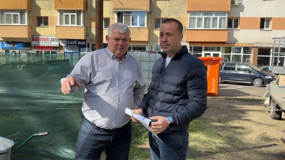 De Ziua Copilului, în cel mai mare cartier al Sucevei va fi dat în folosință un loc de joacă refăcut complet – cel din apropierea Bisericii Sf. Andrei