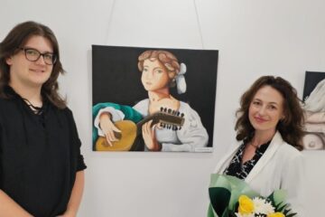 Cristian Vlădeanu, din clasa a X-a E, îndrumat de profesoara de arte plastice Ioana-Irina Ducra