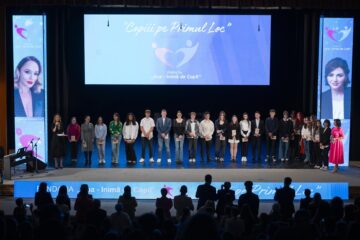 Elevii olimpici și profesorii lor, premiați la cea de-a doua ediție a evenimentului „Copiii pe primul loc”