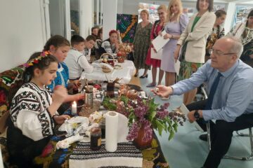 Concursul „Istoria și tradițiile ucrainenilor din România”, la Colegiul „Mihai Eminescu”