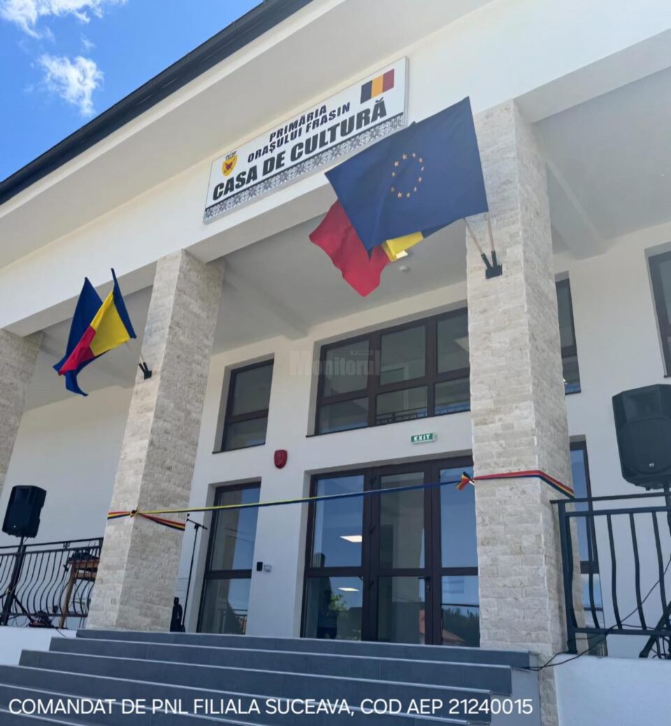 Inaugurarea noii Case de Cultură din oraș