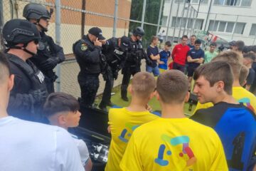 Mascații Poliției ”au descins” la LPS Suceava