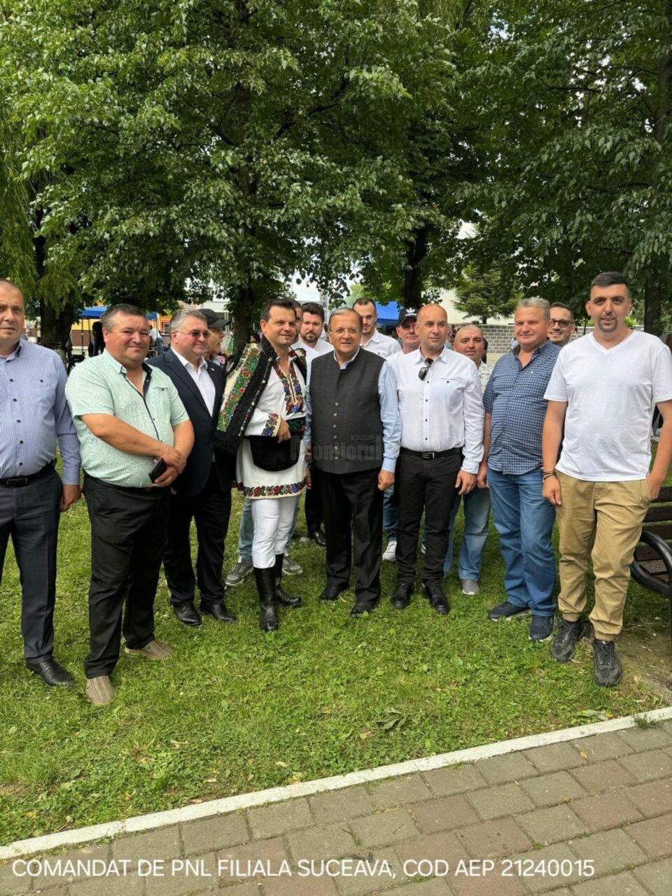 Președintele PNL Suceava, Gheorghe Flutur, a fost la Arbore, la Sărbătoarea salcâmului
