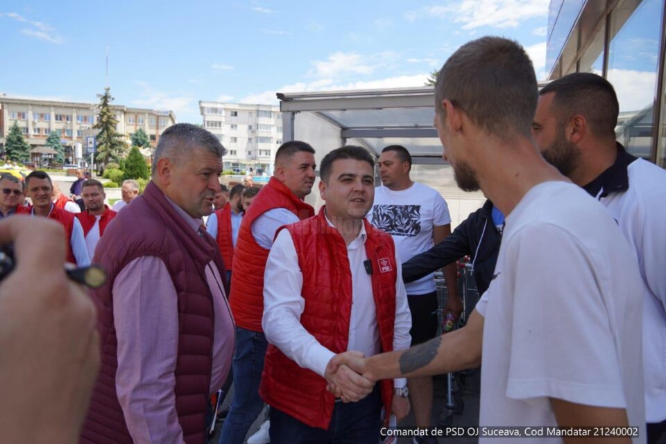 Echipa de campanie a PSD și primarul de Fălticeni, Cătălin Coman, au discutat cu localnicii despre planurile de dezvoltare a municipiului și a județului