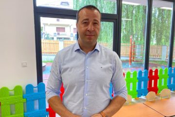„Investim în educație, investim în viitor, investim în viitorul copiilor noștri!” afirmă cu convingere Lucian Harșovschi, candidatul PNL de primar al Sucevei