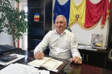 Primarul comunei Vicovu de Sus, Vasile Iliuț