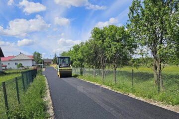 Peste 90% din drumurile din comuna Mălini vor fi modernizate până la finalul acestui an