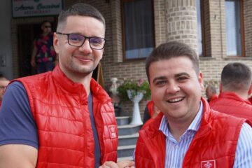 Gheorghe Șoldan alături de tânărul antreprenor Robert Șröder
