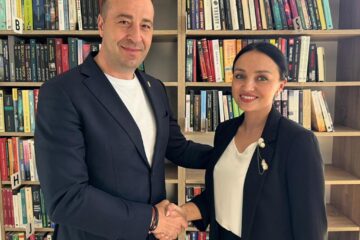 Alexandra Harja Samsonescu, candidat de consilier local în echipa lui Lucian Harșosvchi
