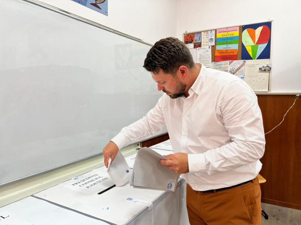 Primarul din Rădăuți, Bogdan Loghin, a votat pentru continuarea dezvoltării municipiului