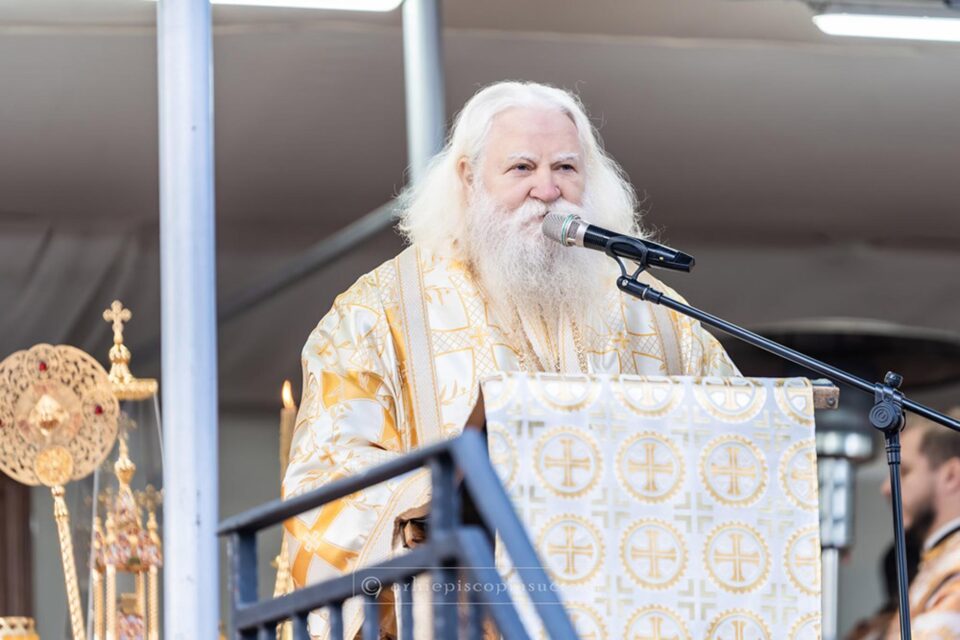 „Cred, Doamne! Și s-a închinat Lui!” – Predica Înaltpreasfințitului Părinte Calinic la Duminica a VI-a după Paști (Vindecarea orbului din naștere) „Cred, Doamne! Și s-a închinat Lui!” – Predica Înaltpreasfințitului Părinte Calinic la Duminica a VI-a după Paști (Vindecarea orbului din naștere)