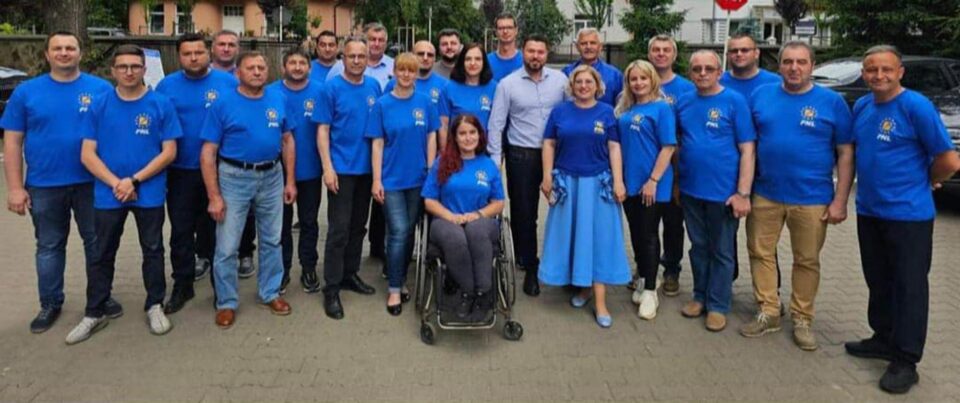 Primarul PNL din Rădăuți, Bogdan Loghin, le-a mulțumit cetățenilor pentru votul acordat pentru un nou mandat Primarul PNL din Rădăuți, Bogdan Loghin, le-a mulțumit cetățenilor pentru votul acordat pentru un nou mandat