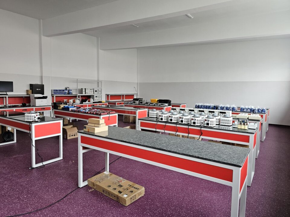 Noul atelier electric al Liceului ”Alexandru Ioan Cuza” Suceava