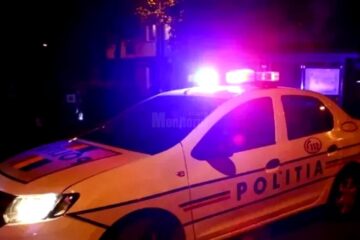 masina de politie noaptea