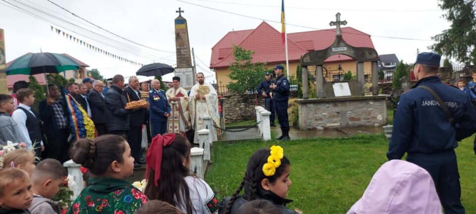 Sărbătorirea Zilei Eroilor Neamului, la Școala Gimnazială ”Nicolae Stoleru” Baia