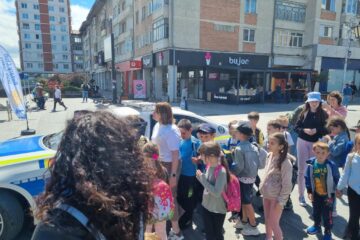Caravana „Siguranța auto copii”