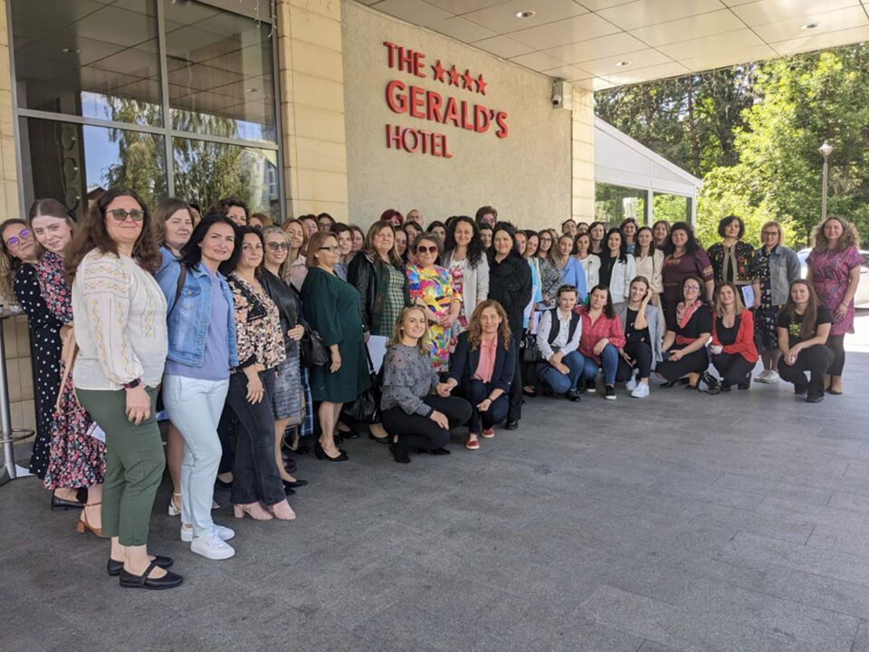 190 de cadre didactice din Rădăuți și alte 20 de localități ale județului Suceava au participat la un program de instruire în lucrul cu preșcolari sau elevi cu tulburări din spectrul autist