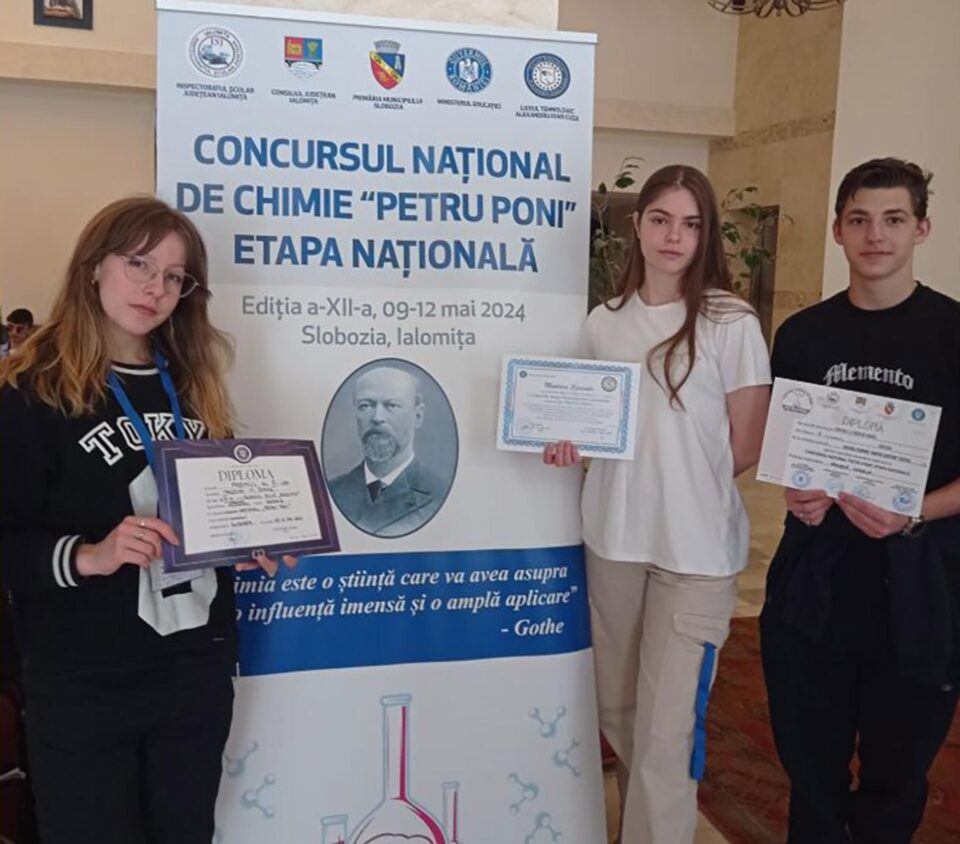 Trei elevi din județ au participat la etapa națională a Concursului de Chimie „Petru Poni” Trei elevi din județ au participat la etapa națională a Concursului de Chimie „Petru Poni”