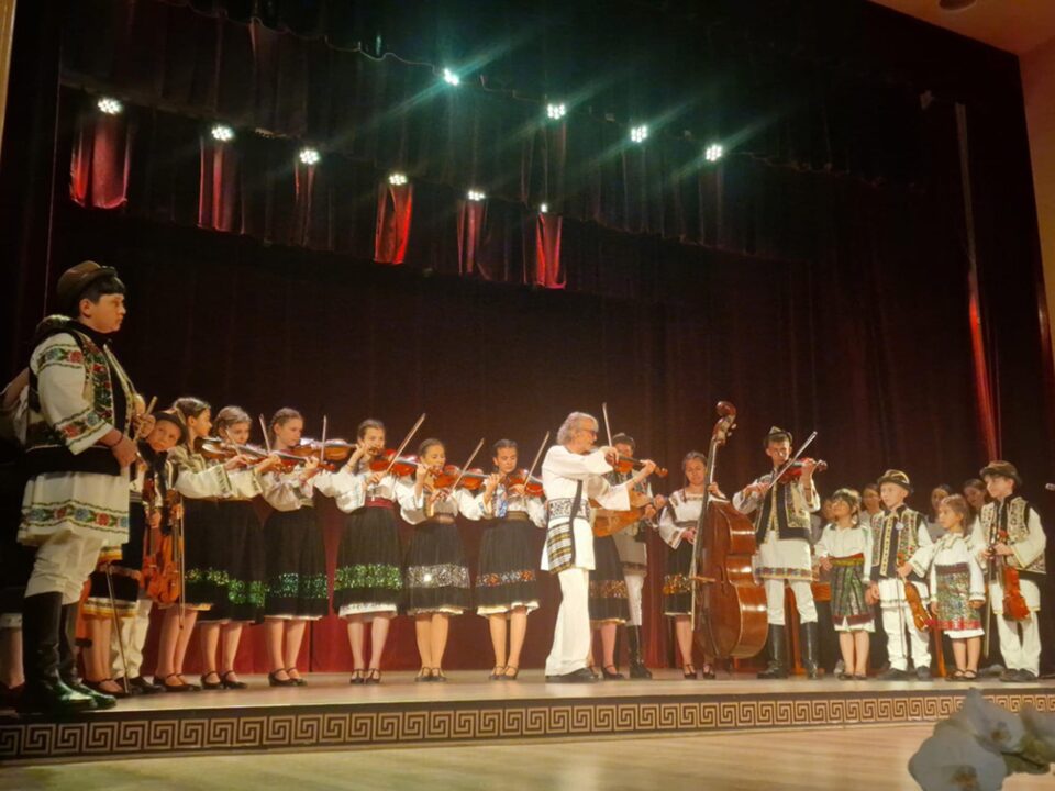 Program artistic
