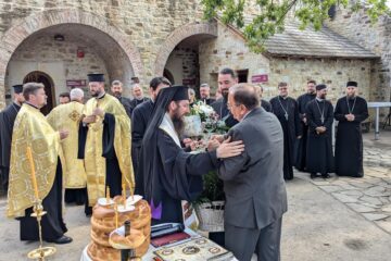 In Cetatea de Scaun a Sucevei a fost oficiată slujba de pomenire a voievozilor Moldovei