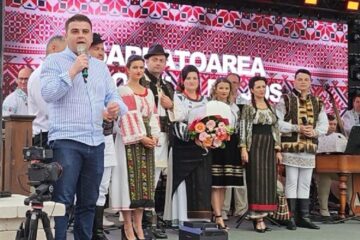 Gheorghe Șoldan dă asigurări de la Vicovu de Jos că alături de echipa sa va aduce schimbările în bine de care județul are nevoie