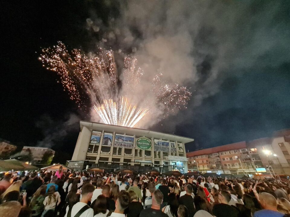 Focuri de artificii la finele Zilelor Sucevei