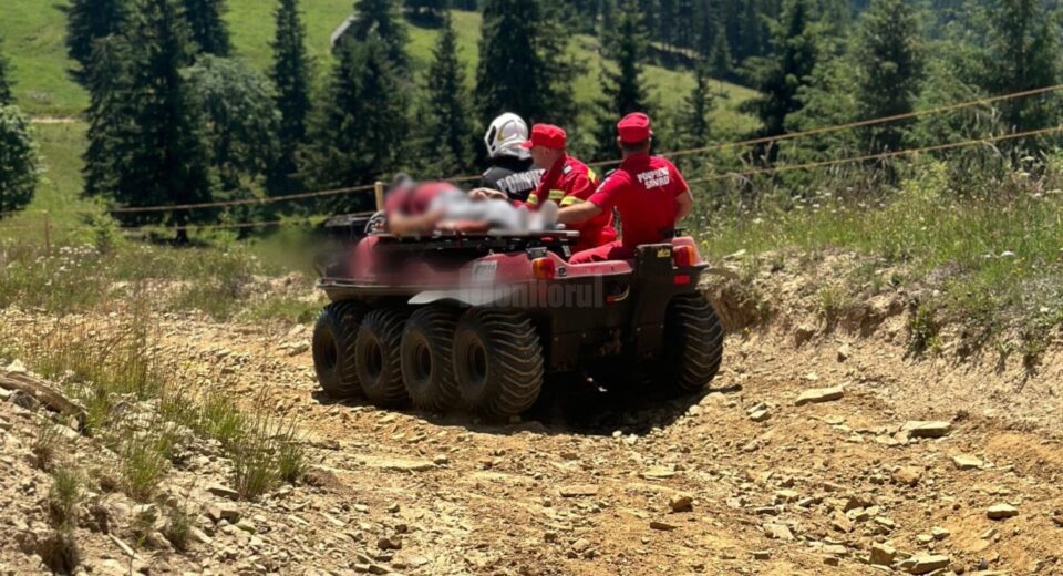 Bărbat cu probleme medicale, coborât din creierul munților doar cu autospeciala de teren 8x8