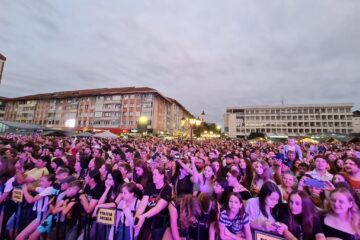 Aproape 10.000 de suceveni au petrecut în Centru cu Lora și 3 Sud Est, la Zilele Sucevei