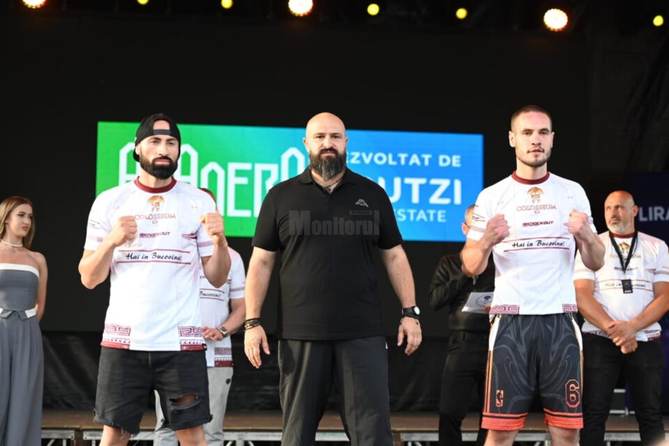 Pe esplanada Casei de Cultură a avut loc cântarul oficial al galei Colosseum Tournament FOTO artistul.studio