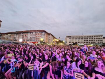 Aproape 10.000 de suceveni au petrecut în Centru cu Lora și 3 Sud Est, la Zilele Sucevei