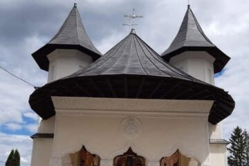 Biserica „Sfinții Apostoli Petru și Pavel” din Rădășeni își sărbătorește hramul