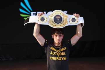 În așteptarea marelui Semmy Schilt, pe esplanada Casei de Cultură a avut loc cântarul oficial al galei Colosseum Tournament