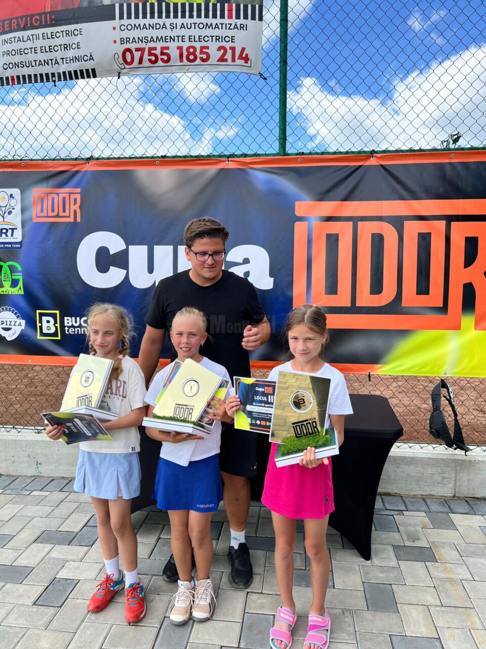 Ciprian Onufrei și câștigătoarele la fete 10 ani