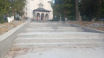 Șantierul abandonat din spatele Cazinoului din Vatra Dornei, pericol public alarmant