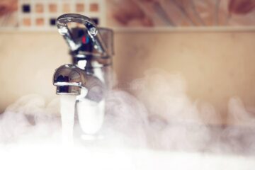 Reluarea furnizării apei calde în Suceava, întârziată de o avarie