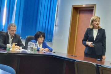 Conf. univ. dr. Roxana Filip, la susținerea publică a tezei de abilitare
