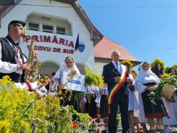 Festivalul „Regina Sânzienelor” - ediția a X-a, la Vicovu de Sus