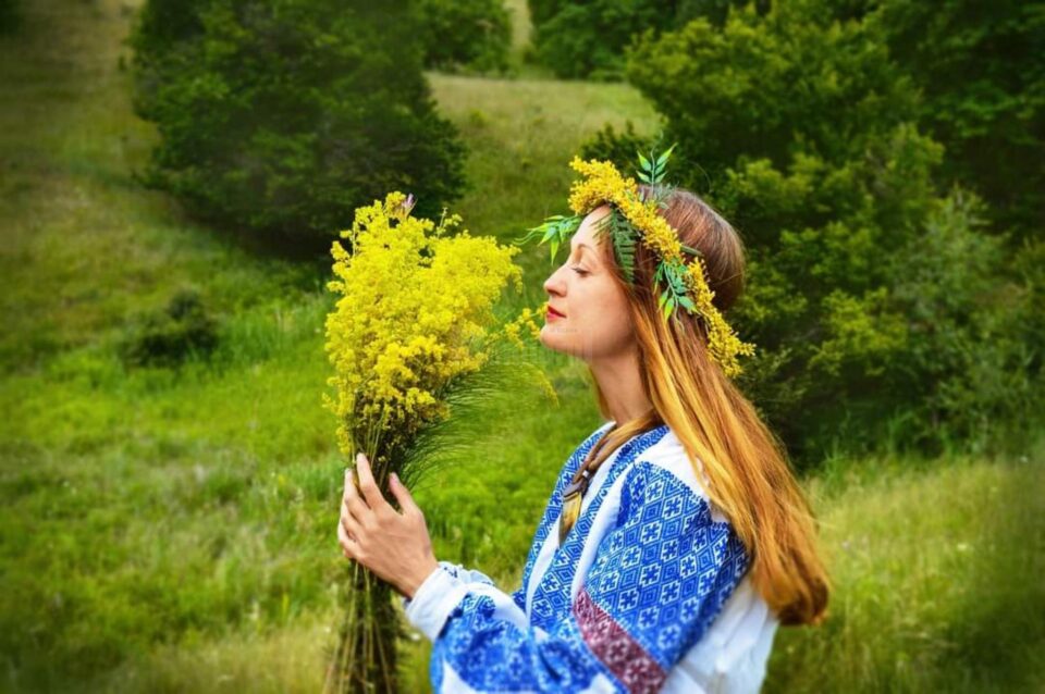 Andreea Măiastra Aron - Regina Sanzienelor