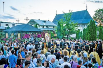 Peregrinare pentru al doilea an în Rădăuți pe „Drumul Sfântului Leontie”