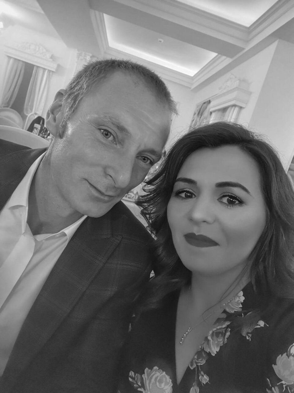 Soții Costel și Anca Lăzărescu