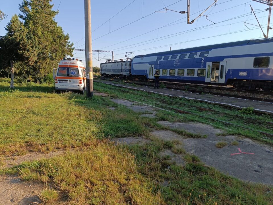Tragedie în trenul care aduce navetiștii care încep cel mai repede munca în Suceava Tragedie în trenul care aduce navetiștii care încep cel mai repede munca în Suceava