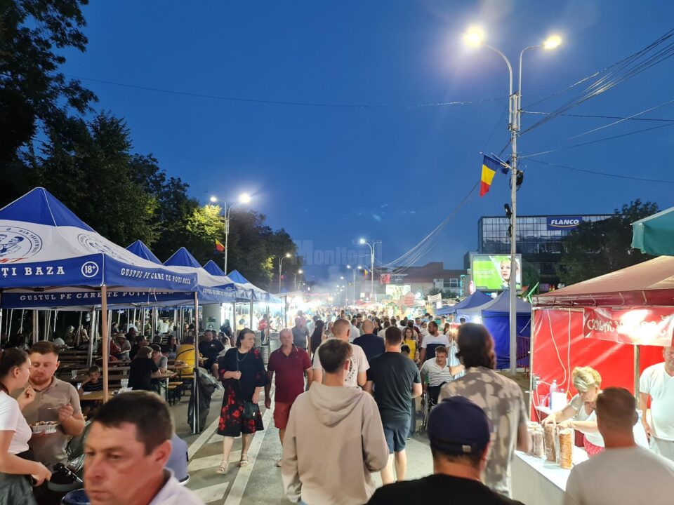 Ultima seară a Zilelor Municipiului Rădăuți, cu focuri de artificii, Zdob și Zdub și Whats`Up