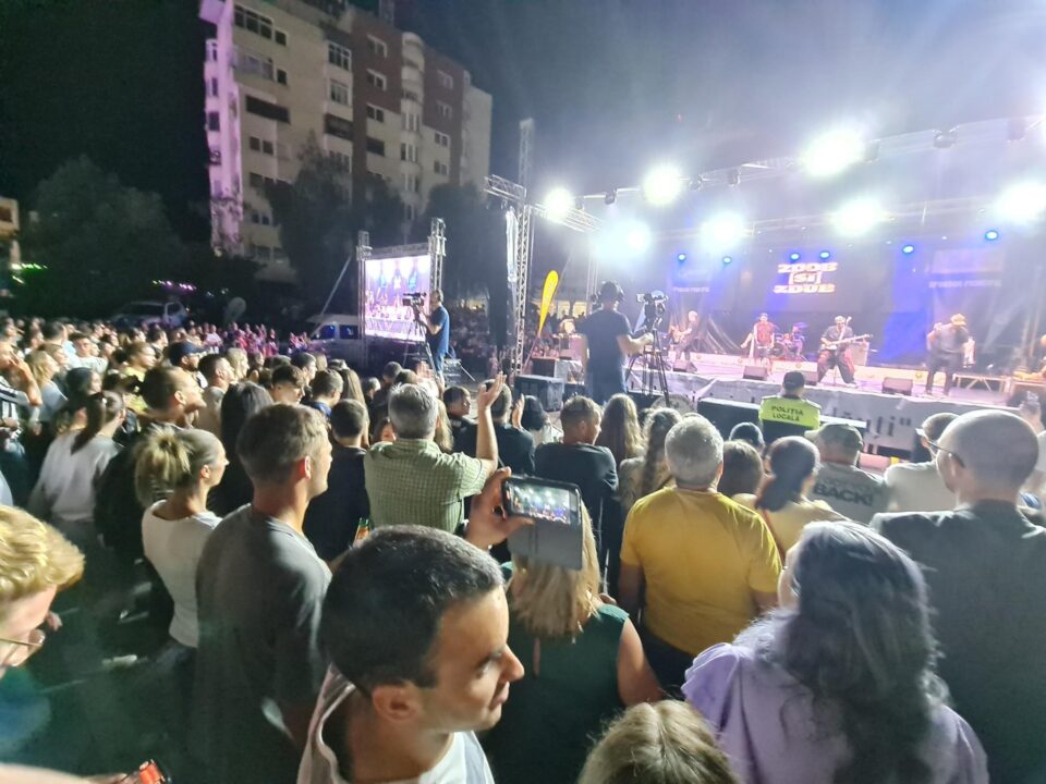 Ultima seară a Zilelor Municipiului Rădăuți, cu focuri de artificii, Zdob și Zdub și Whats`Up