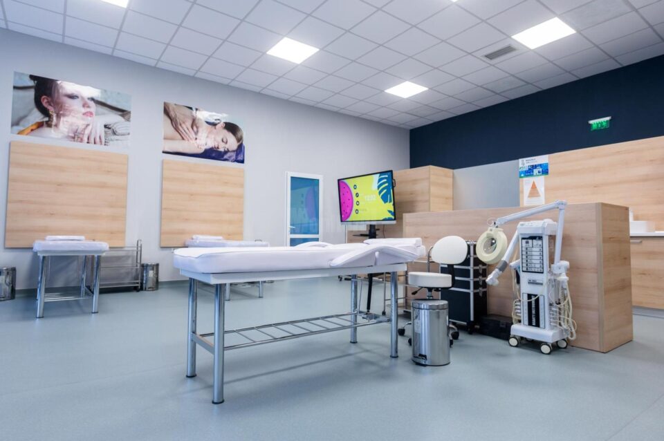 Specializări noi din toamna acestui an la Școala Postliceală Sanitară de stat. Înscrierile sunt în plină desfășurare