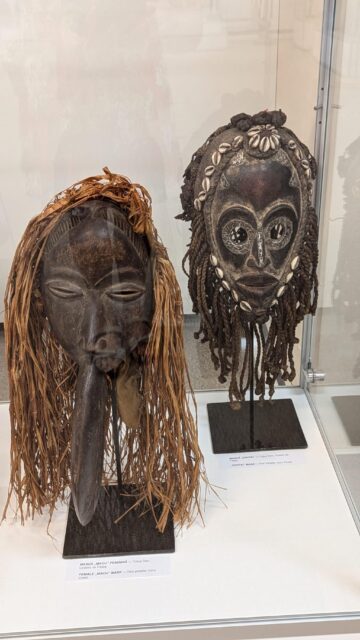 Obiecte din expoziția „Artă Tribală Africană”