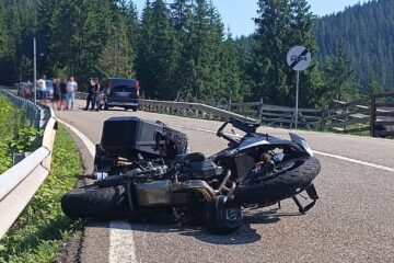 O poloneză care circula cu soțul, cu motocicleta, prin Bucovina a murit în urma unui accident