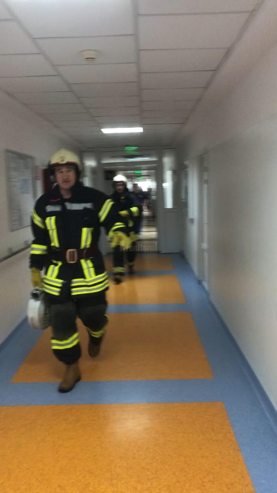 Pompierii spitalului - la rond prin spital
