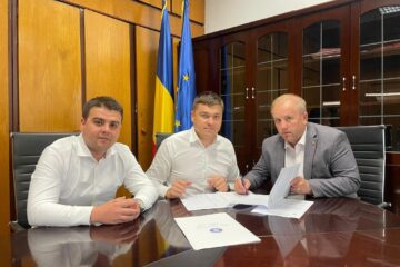 Gheorghe Șoldan l-a felicitat pe primarul Eduard Wendling pentru obținerea unei finanțări de peste 15 milioane de lei pentru modernizarea drumurilor din Păltinoasa